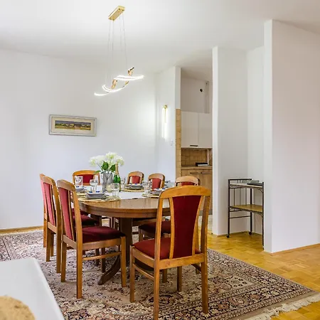 Nyaraló Grand Forest Escape Pozsony