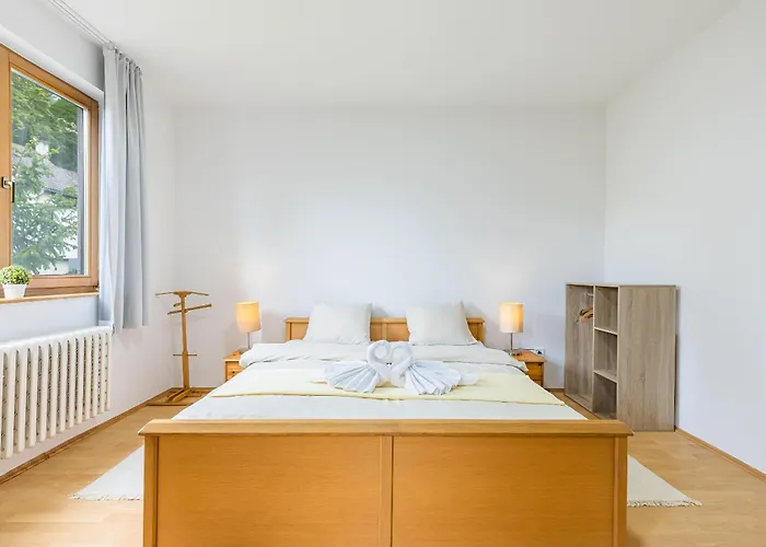 Case de vacanță Grand Forest Escape *