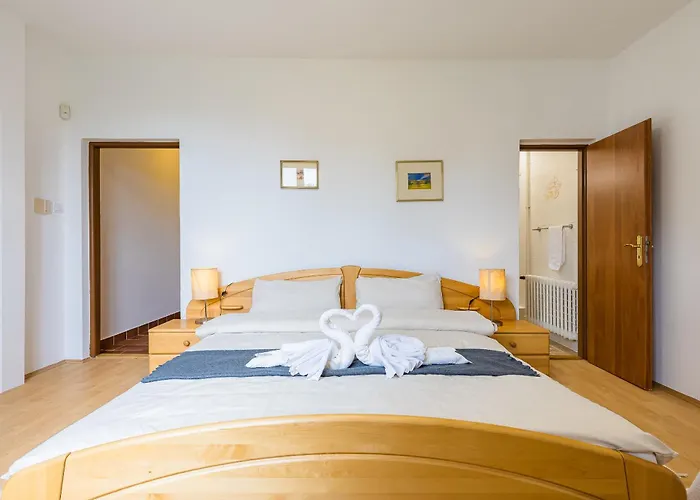 Grand Forest Escape Case de vacanță Bratislava