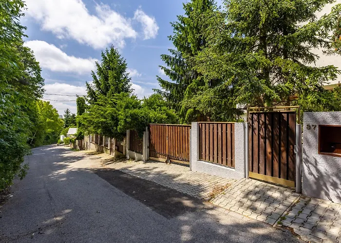 Case de vacanță Grand Forest Escape Bratislava