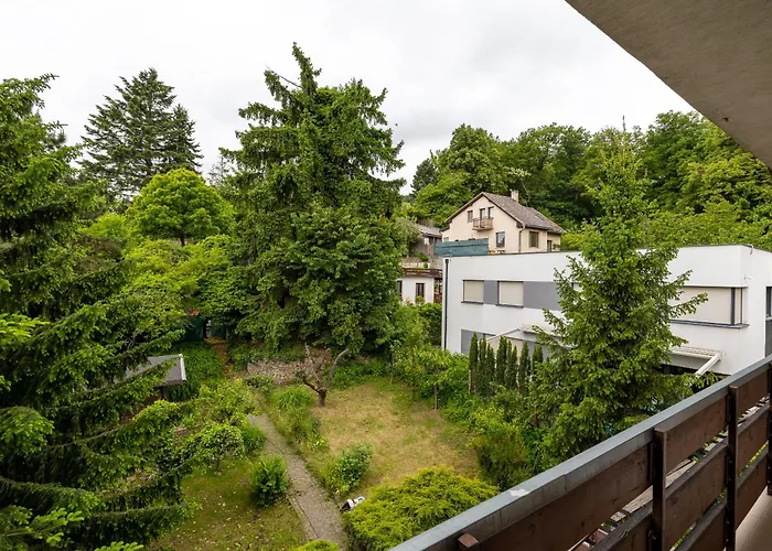 Grand Forest Escape *