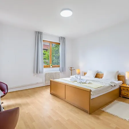 Σπίτι διακοπών Grand Forest Escape Μπρατισλάβα