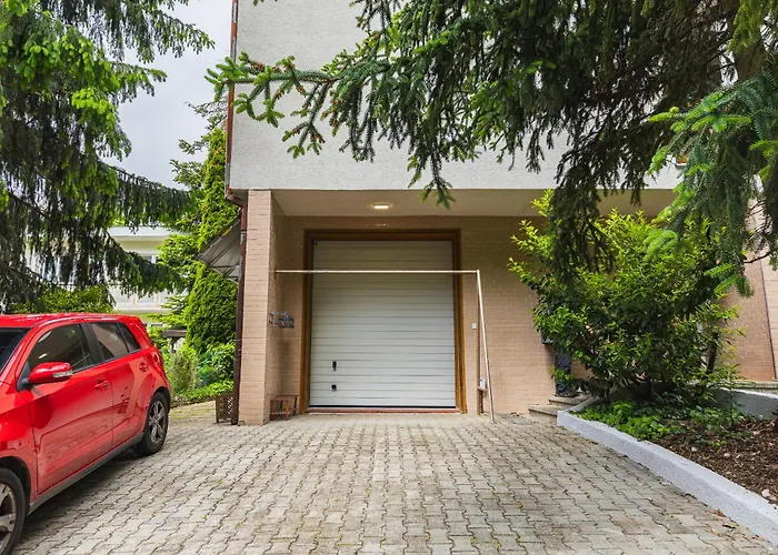 Grand Forest Escape Hébergement de vacances